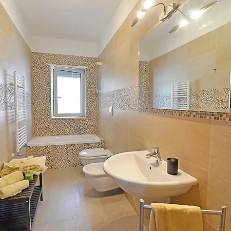 Casa Roberta 4*